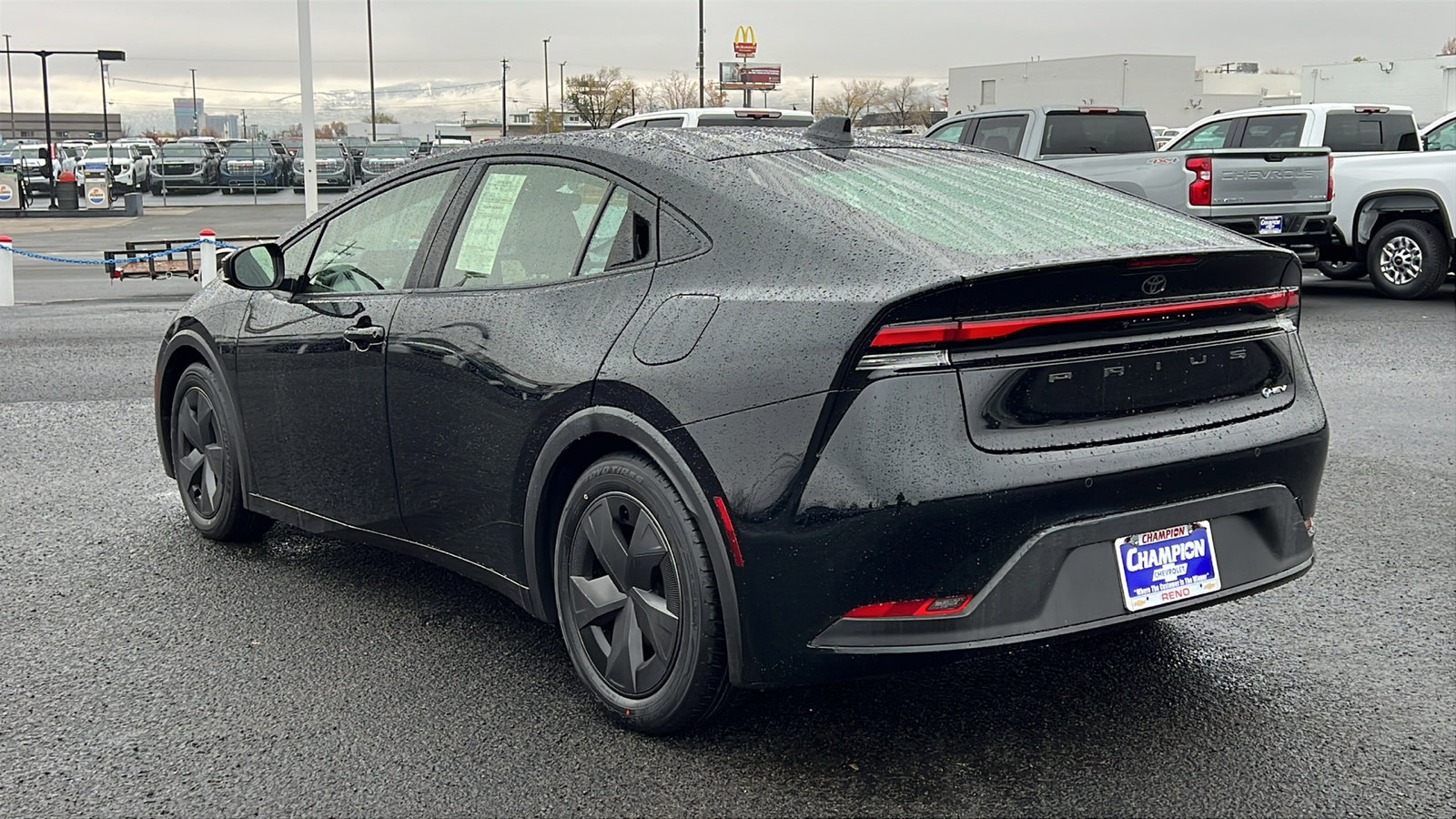 Used 2024 Toyota Prius LE image 7