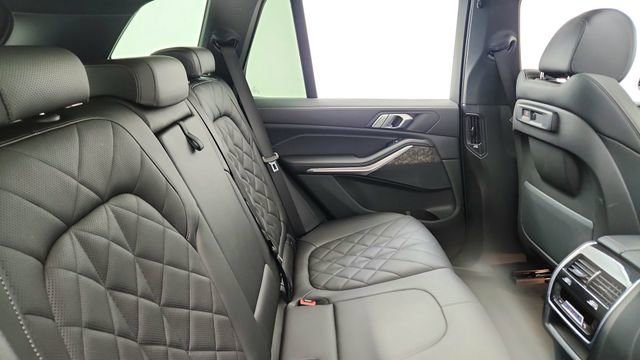 Used 2023 BMW X5 xDrive40i w/ M Sport Package image 26