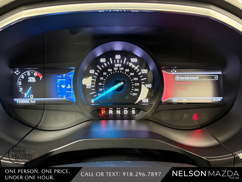 Used 2017 Ford Edge Titanium w/ Equipment Group 301A AWD/4WD image 25