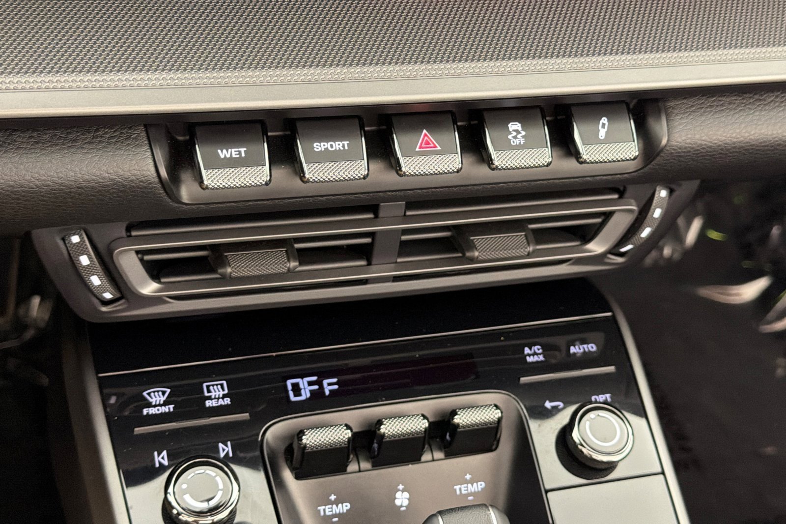 Used 2024 Porsche 911 Carrera S w/ Premium Package image 19