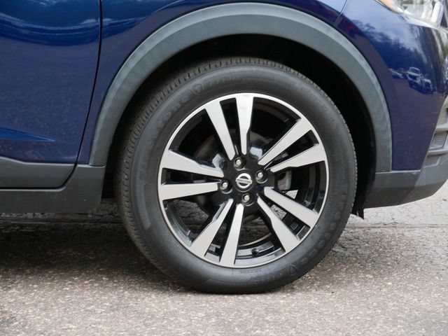 Used 2019 Nissan Kicks SV FWD image 7