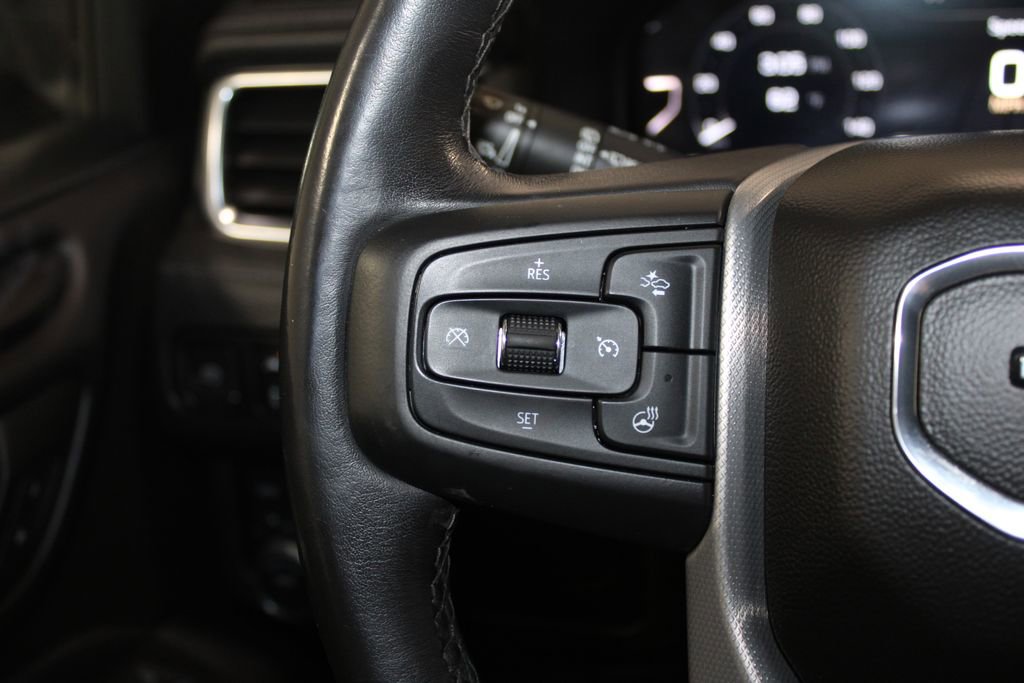 Used 2022 GMC Yukon Denali image 40