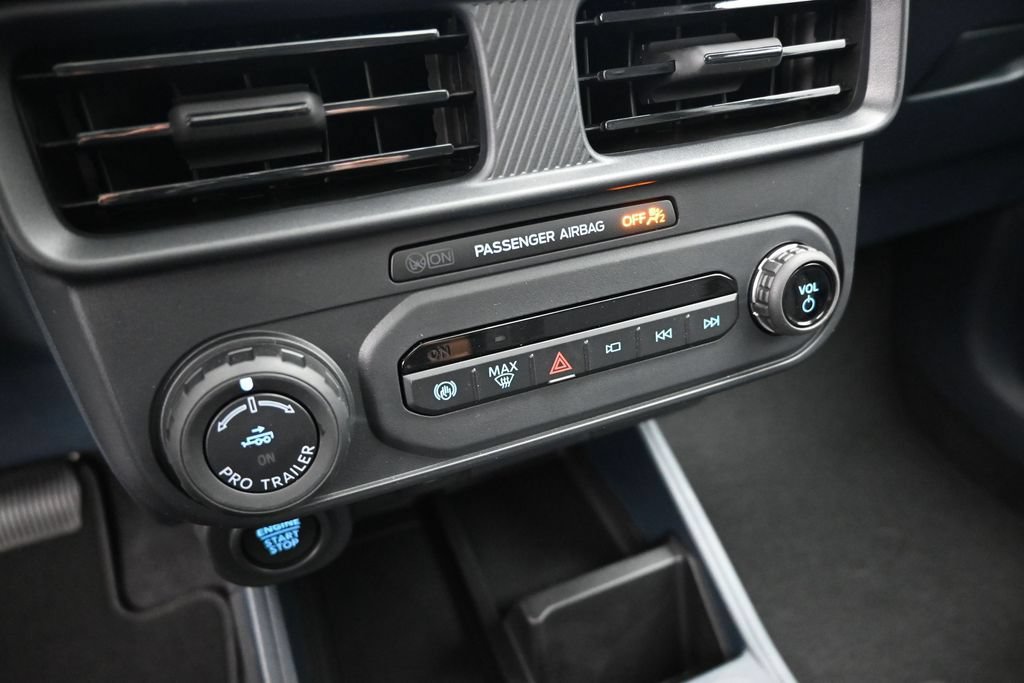 New 2026 Ford Maverick Lariat w/ Black Appearance Package AWD/4WD image 16