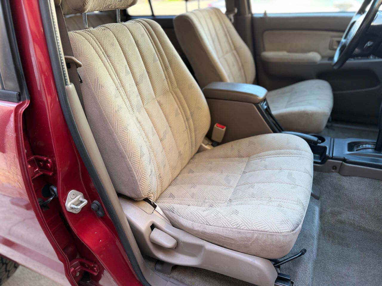 Used 2002 Toyota 4Runner SR5 RWD image 17