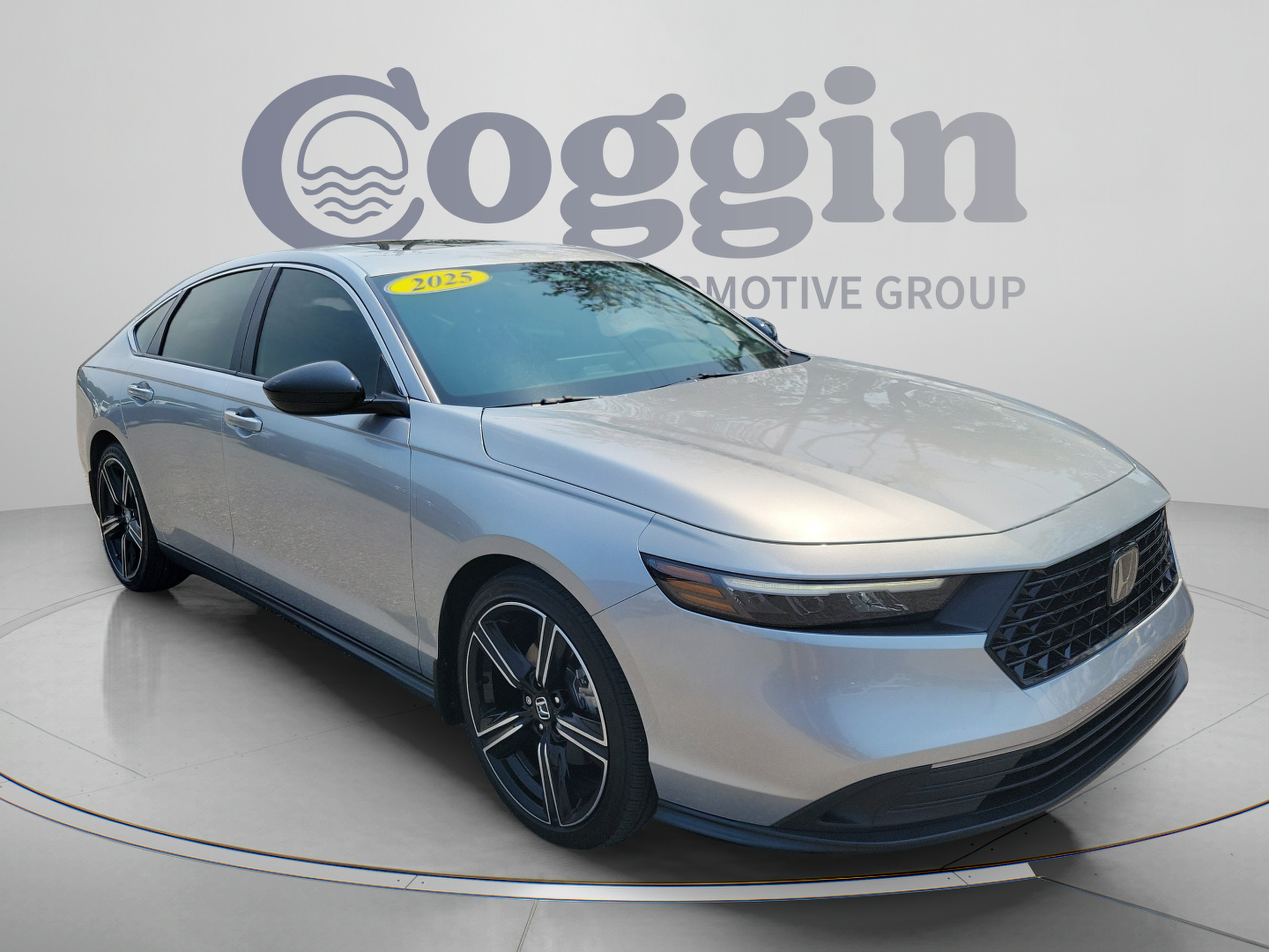 Used 2025 Honda Accord Sport image 4
