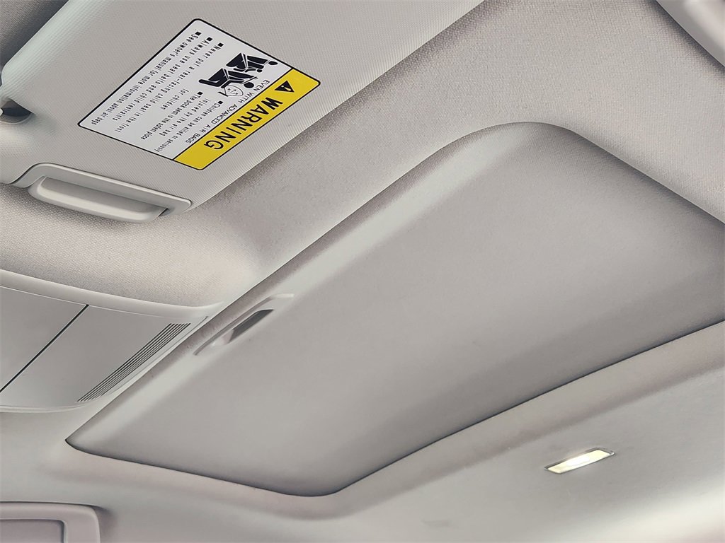 Used 2024 MAZDA MAZDA3 s image 26