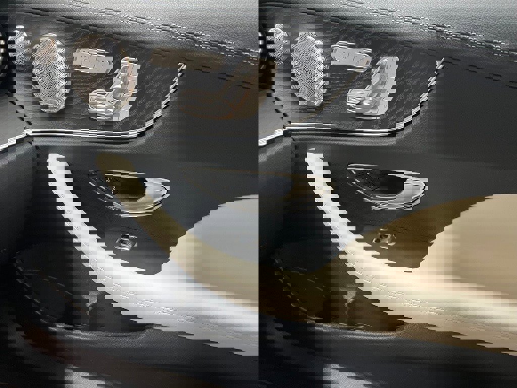 Certified 2022 Mercedes-Benz E 450 4MATIC Coupe image 23