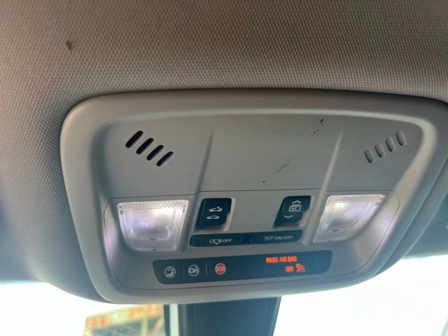 Used 2021 Chevrolet Malibu LT FWD image 19