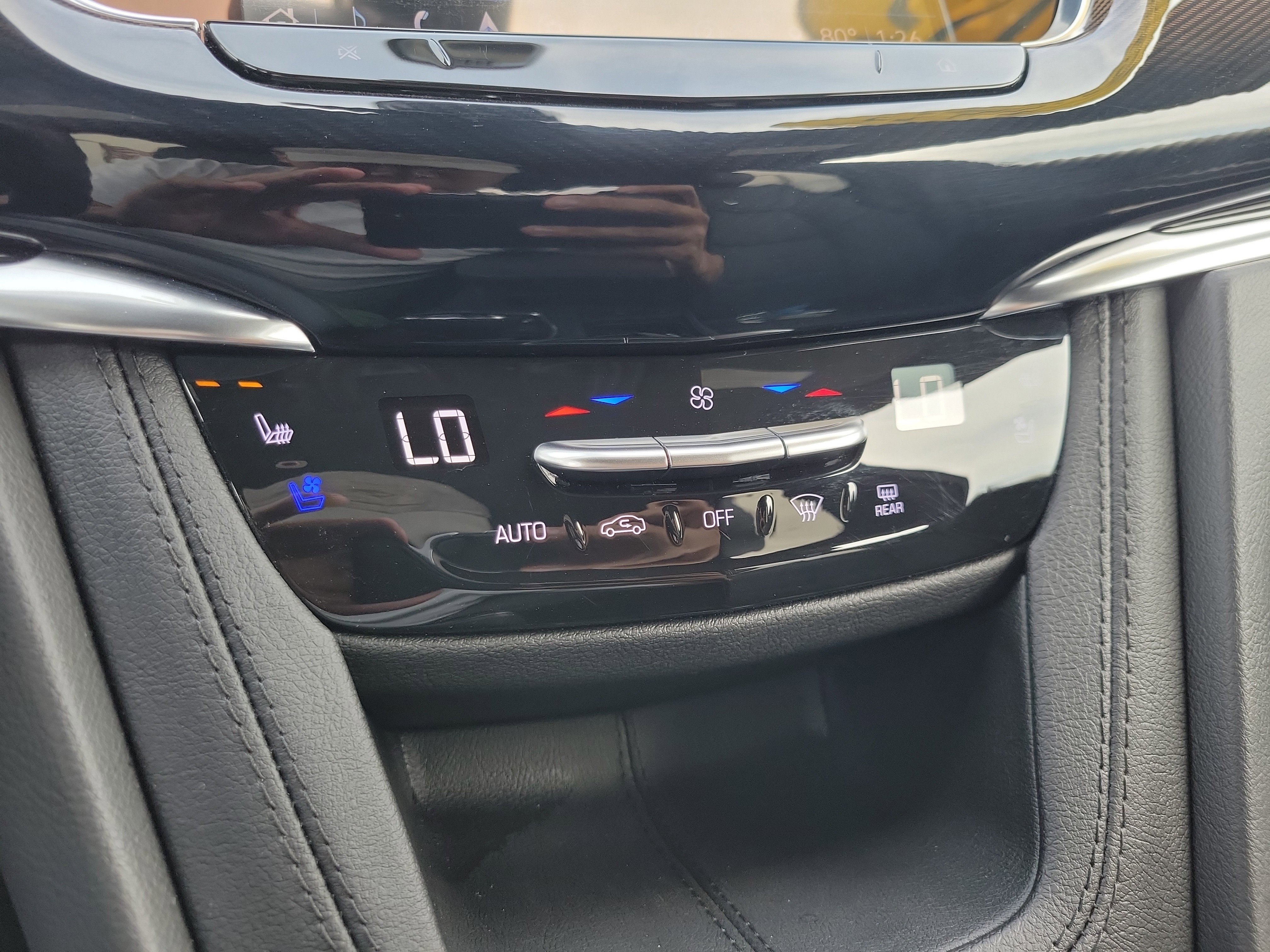 Certified 2025 Cadillac XT6 Premium Luxury w/ Platinum Package AWD/4WD image 25