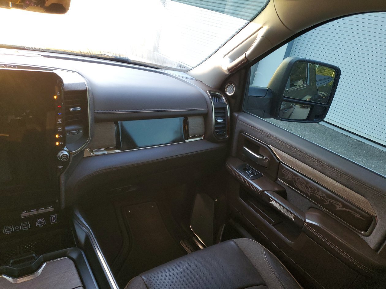 Used 2025 RAM 2500 Limited AWD/4WD image 15