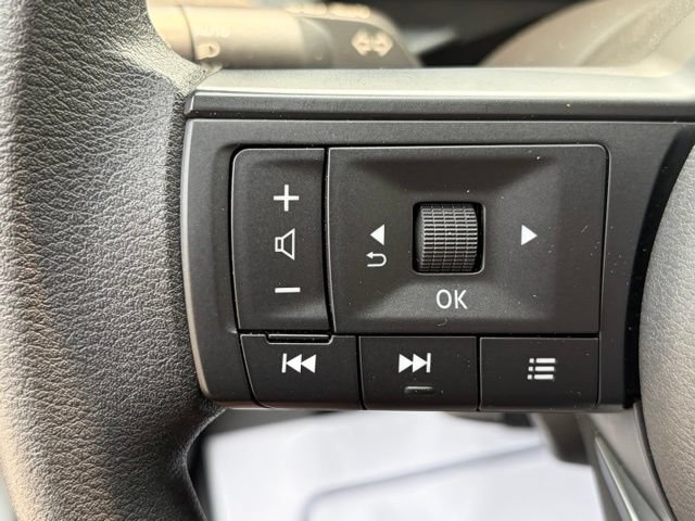 Certified 2025 Nissan Kicks SV AWD/4WD image 15