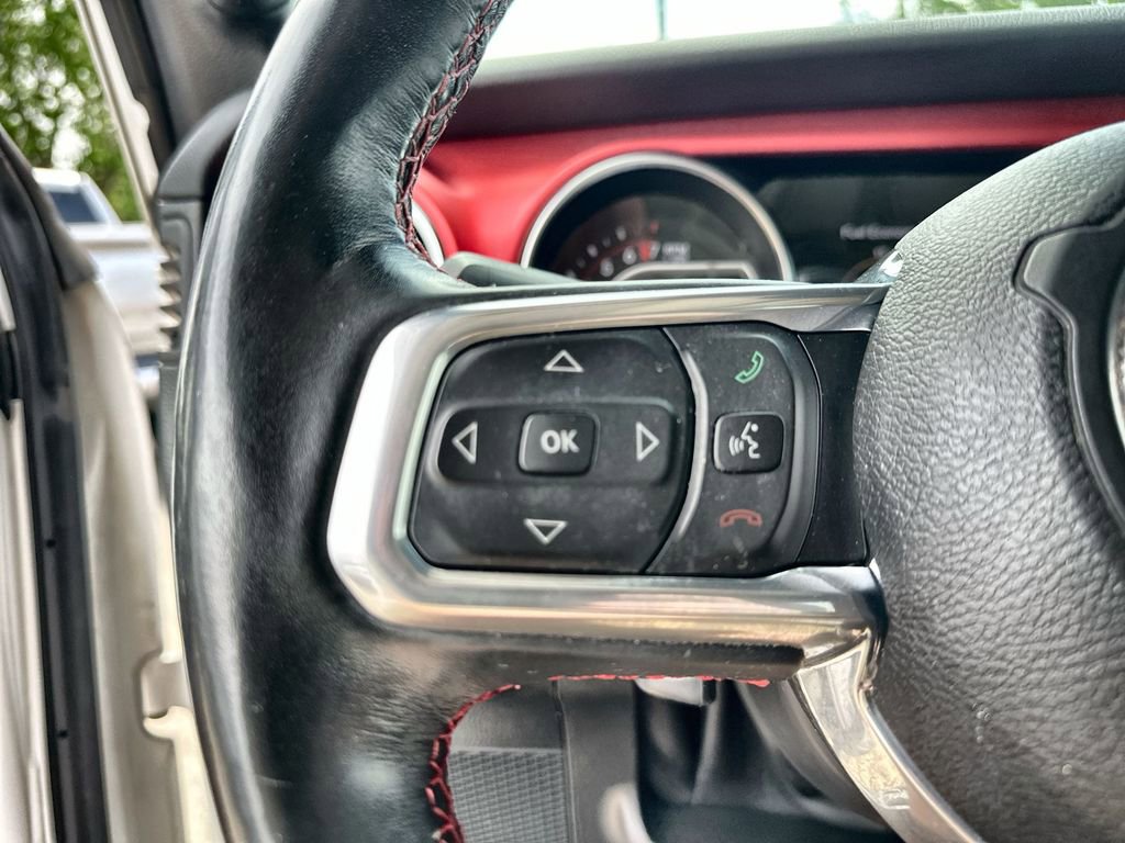 Used 2022 Jeep Gladiator Rubicon w/ Cold Weather Group AWD/4WD image 31