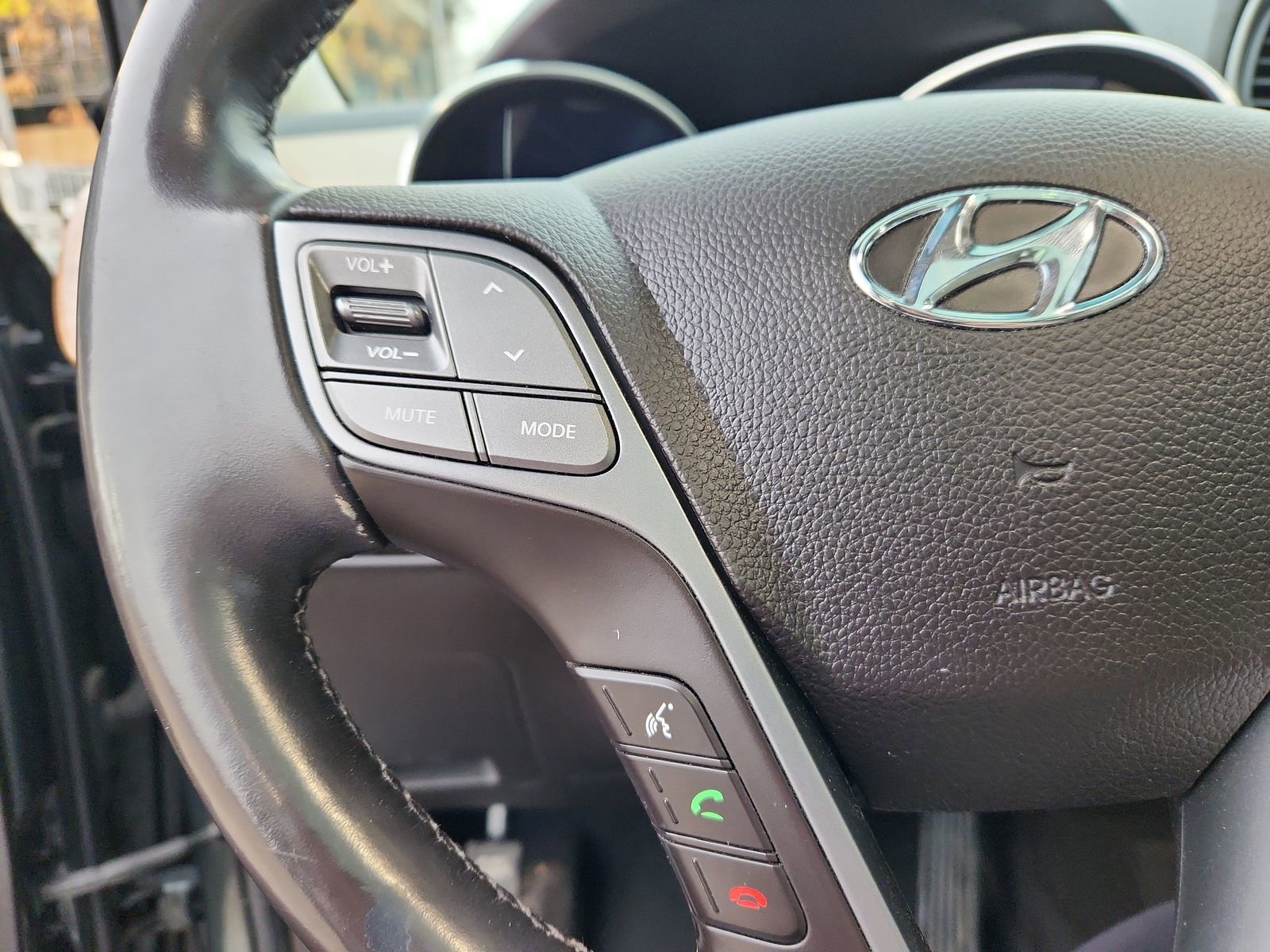 Used 2014 Hyundai Santa Fe Sport w/ Technology Package 04 image 19