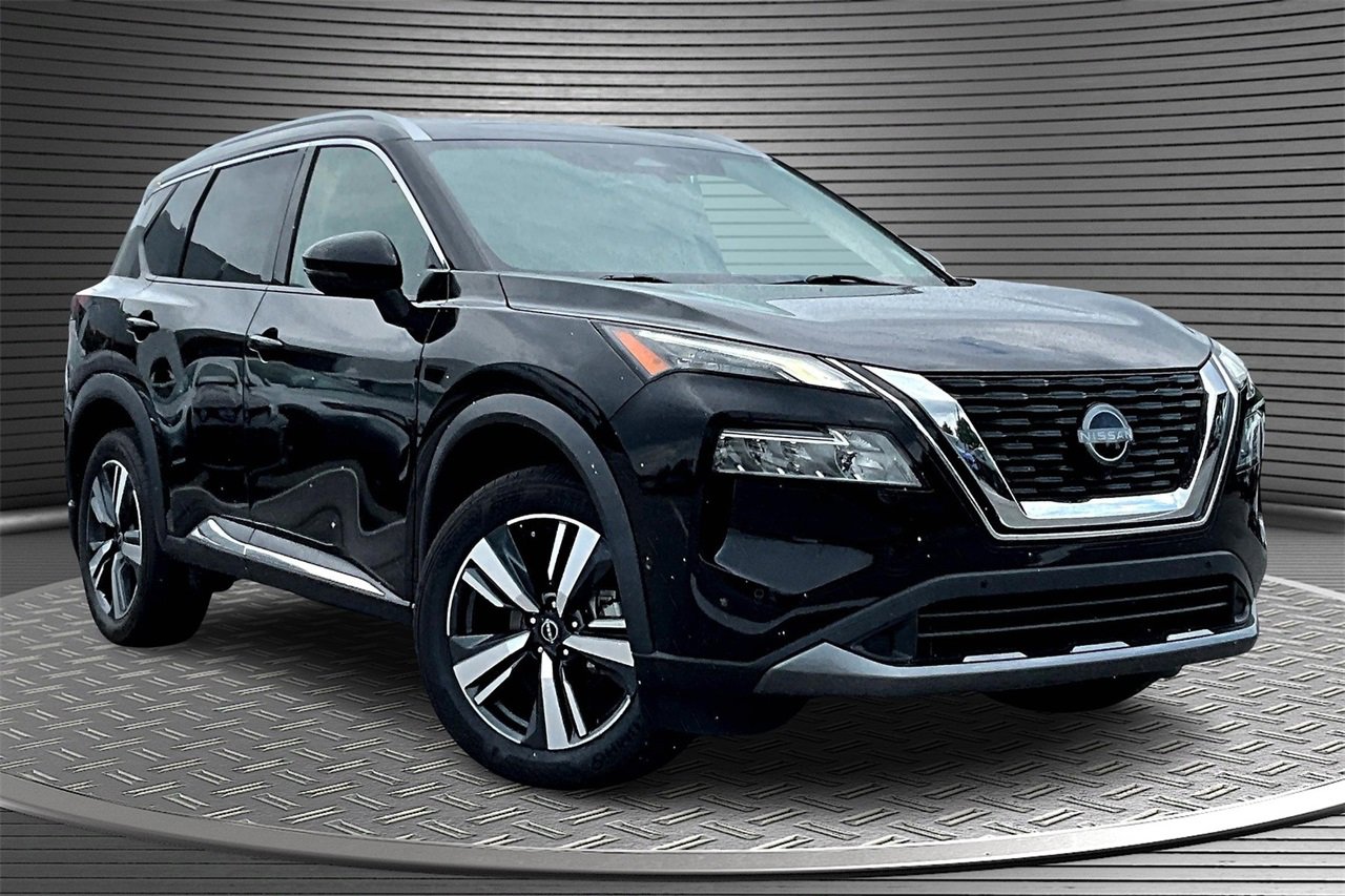 Used 2023 Nissan Rogue SL w/ SL Premium Package image 3
