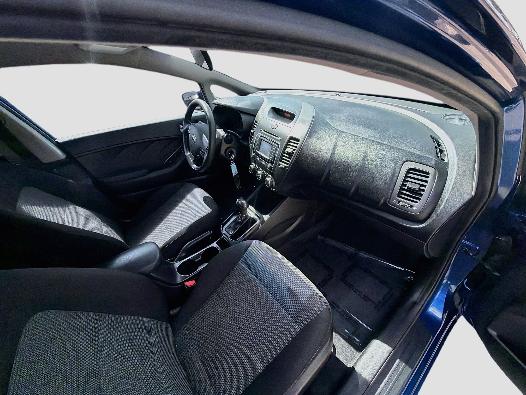 Used 2018 Kia Forte LX w/ LX Rear Camera Package FWD image 31