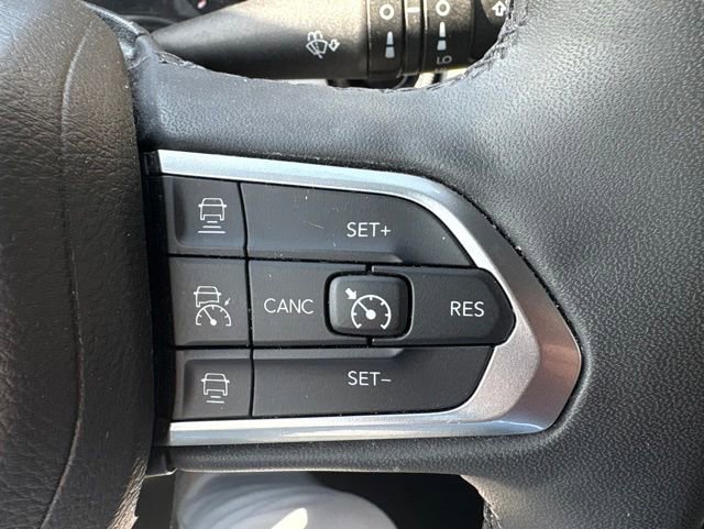 Used 2023 Jeep Compass Limited AWD/4WD image 16