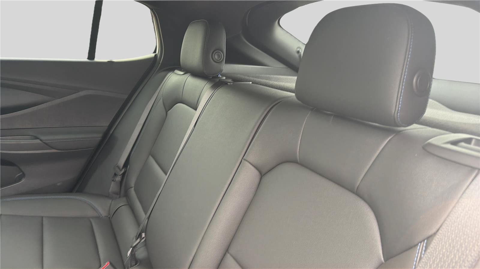 New 2026 Buick Envista Sport Touring w/ Convenience I Package FWD image 18