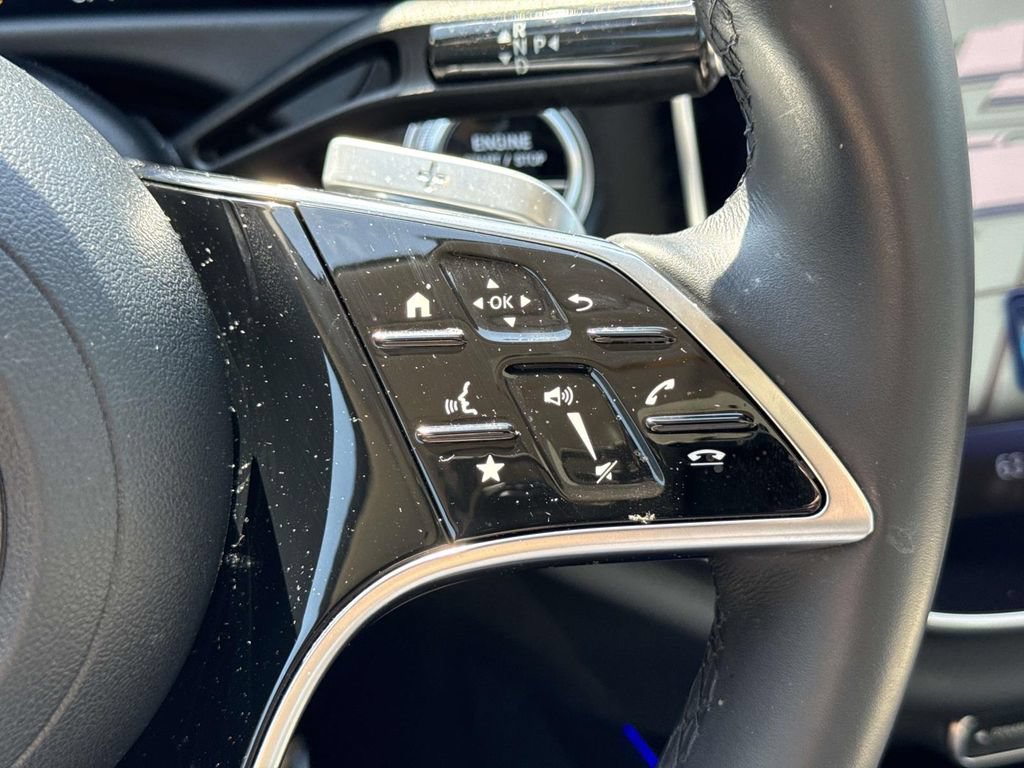 Used 2025 Mercedes-Benz E 350 4MATIC Sedan image 35