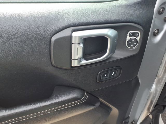 Used 2020 Jeep Wrangler Unlimited Sahara image 10