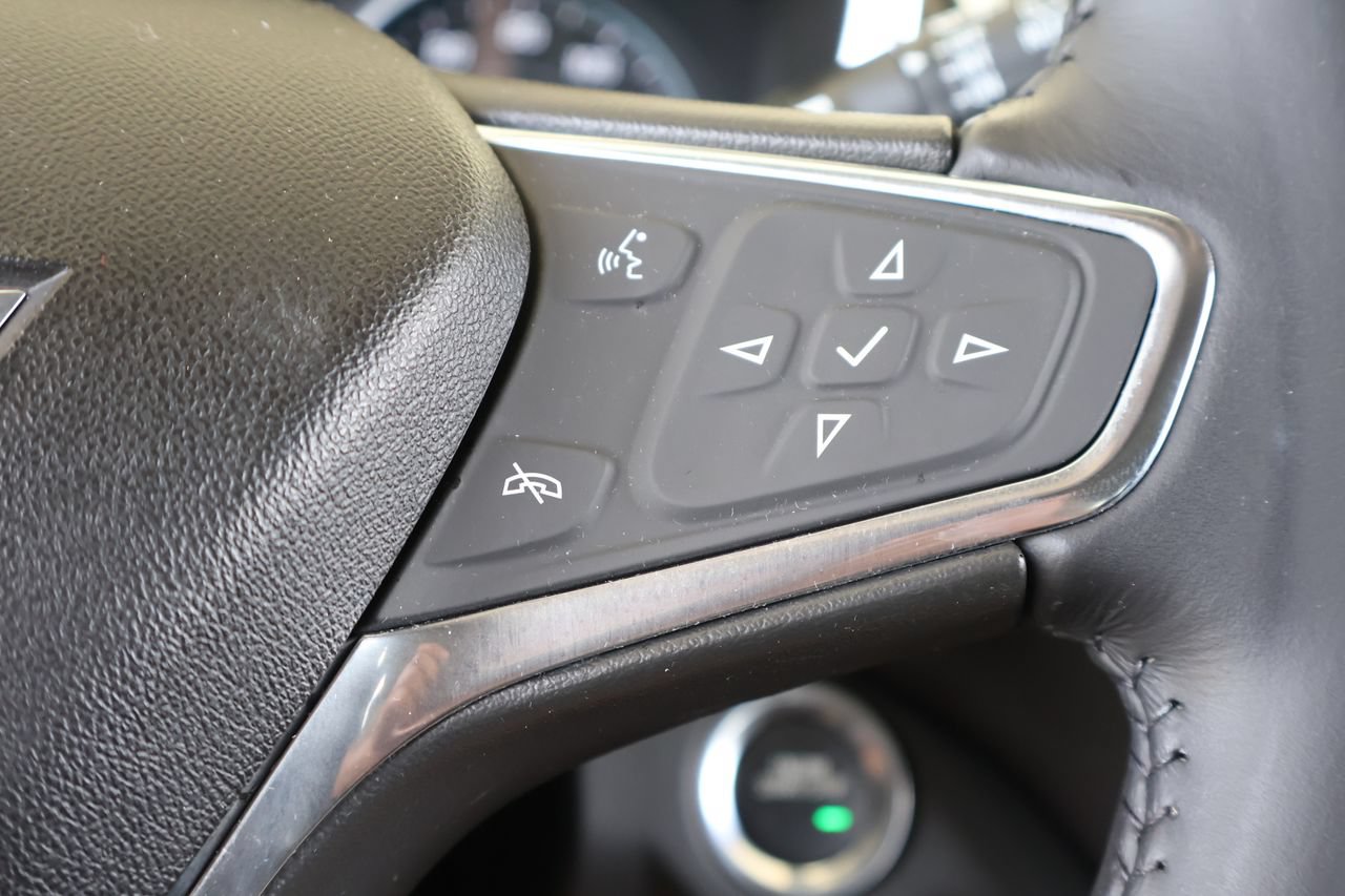 Used 2020 Chevrolet Equinox LT FWD image 22