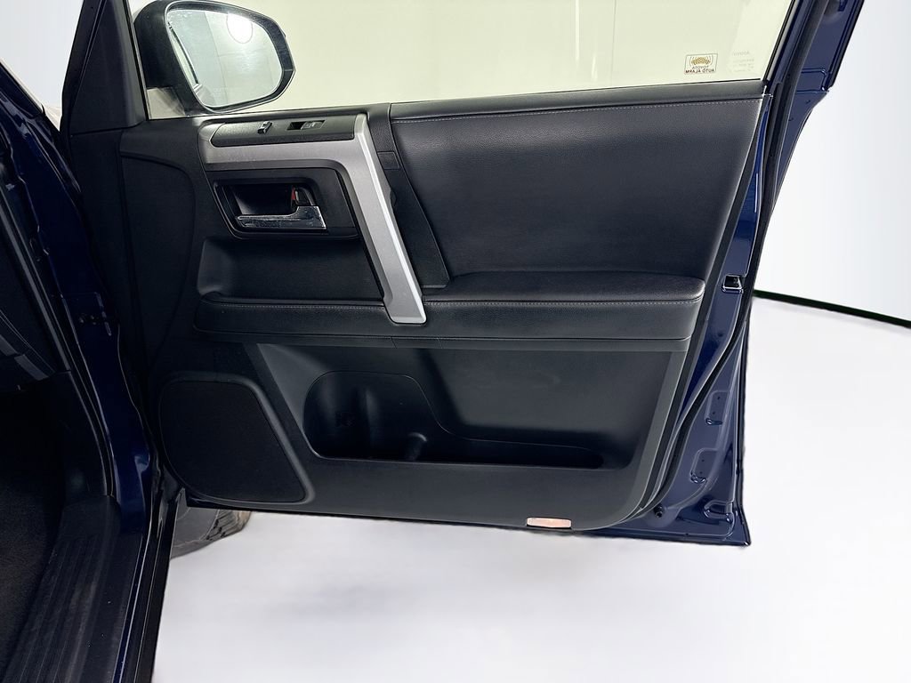 Used 2020 Toyota 4Runner SR5 image 27