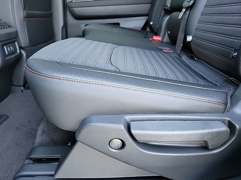New 2026 Nissan Pathfinder Rock Creek AWD/4WD image 15