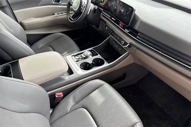 New 2026 Kia Carnival EX image 19
