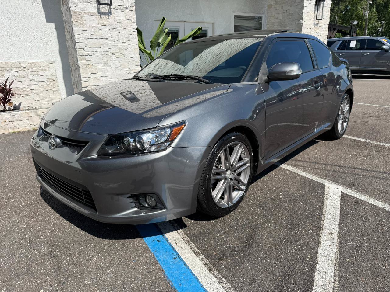 Used 2013 Scion tC FWD image 3