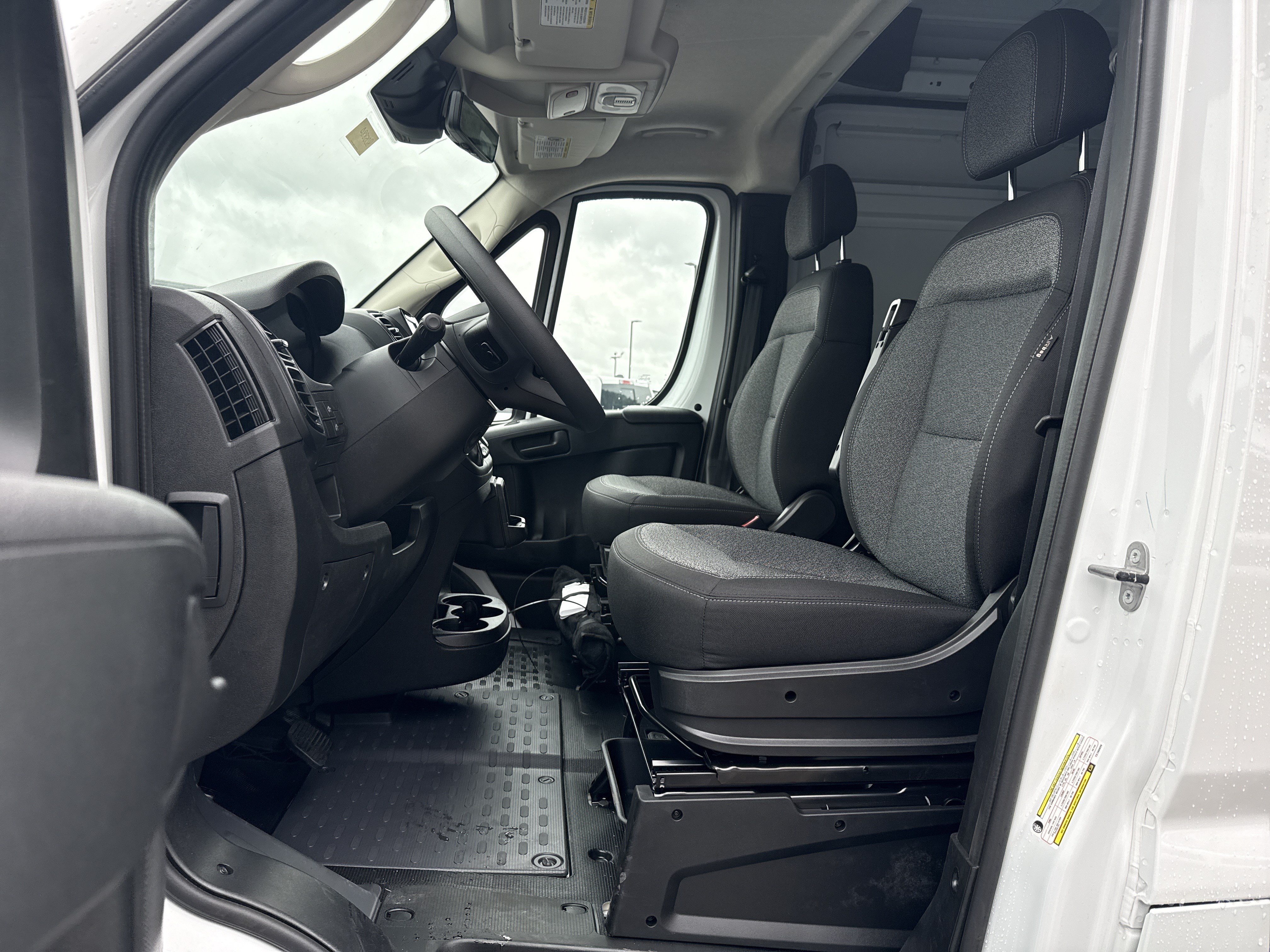New 2026 RAM ProMaster 2500 w/ Safety Group FWD image 9
