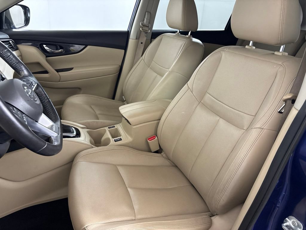 Used 2017 Nissan Rogue SL FWD image 22