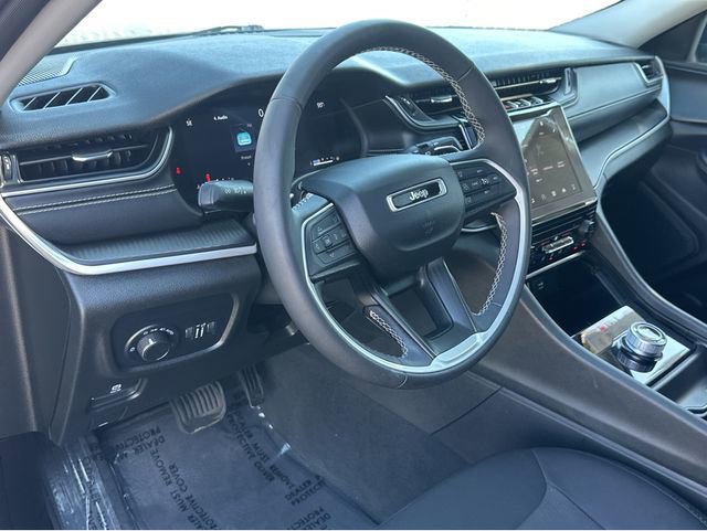 Used 2024 Jeep Grand Cherokee Laredo X w/ Trailer Tow Package image 23