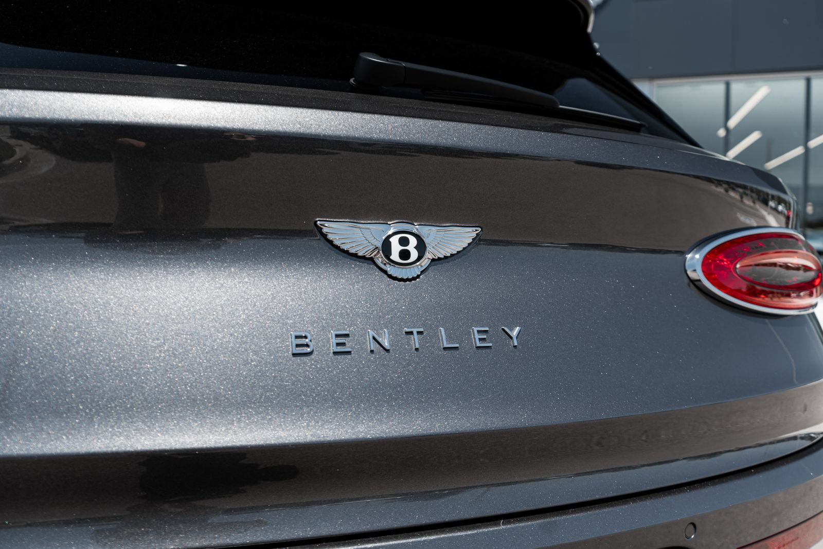 Certified 2024 Bentley Bentayga AWD/4WD image 10