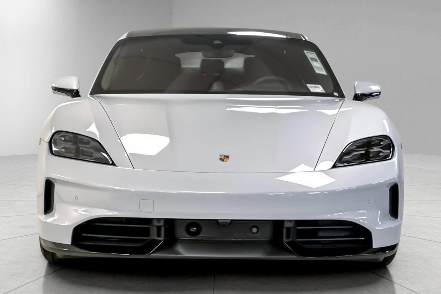 New 2025 Porsche Taycan GTS image 11