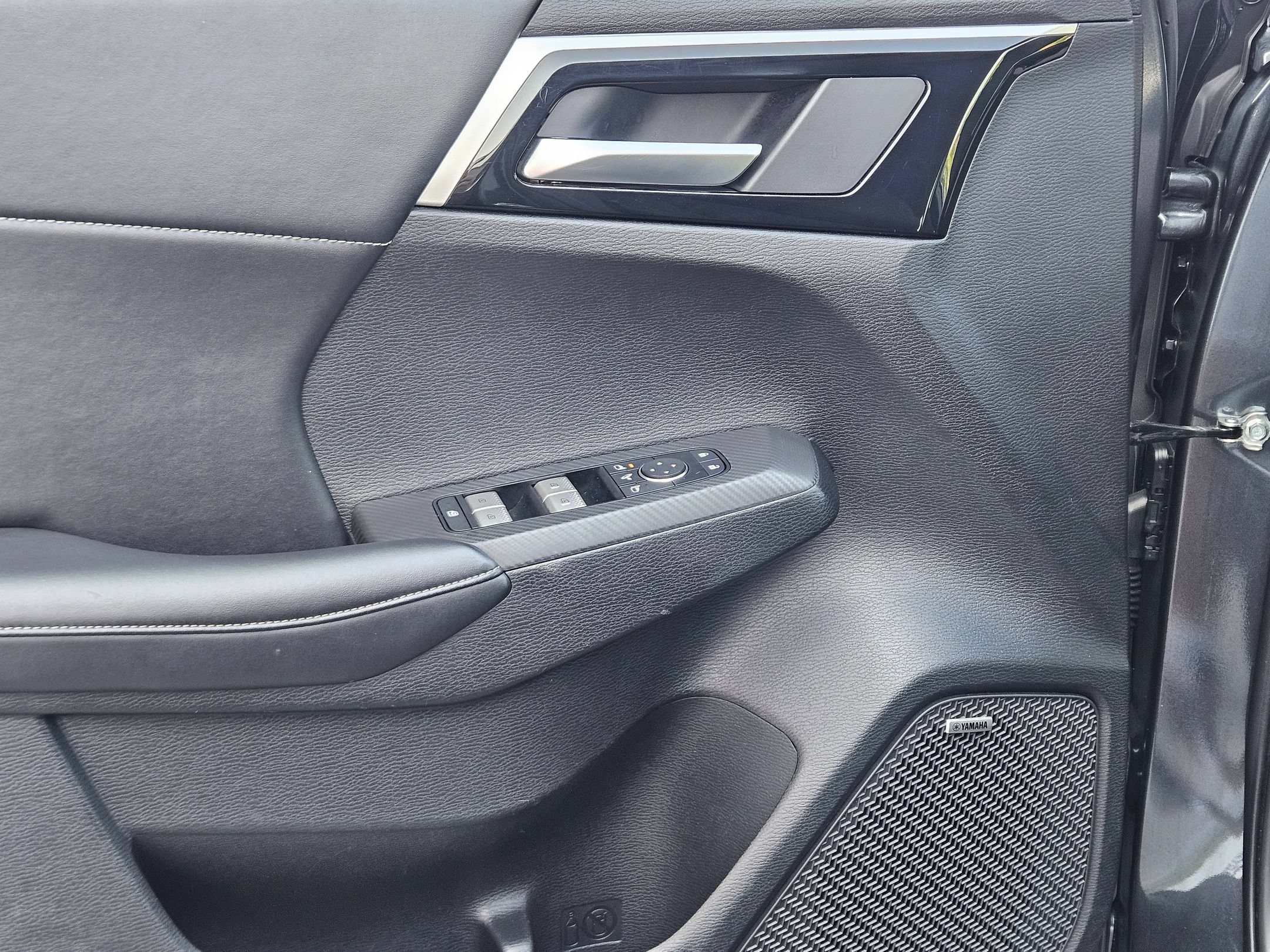 Used 2025 Mitsubishi Outlander SE AWD/4WD image 18