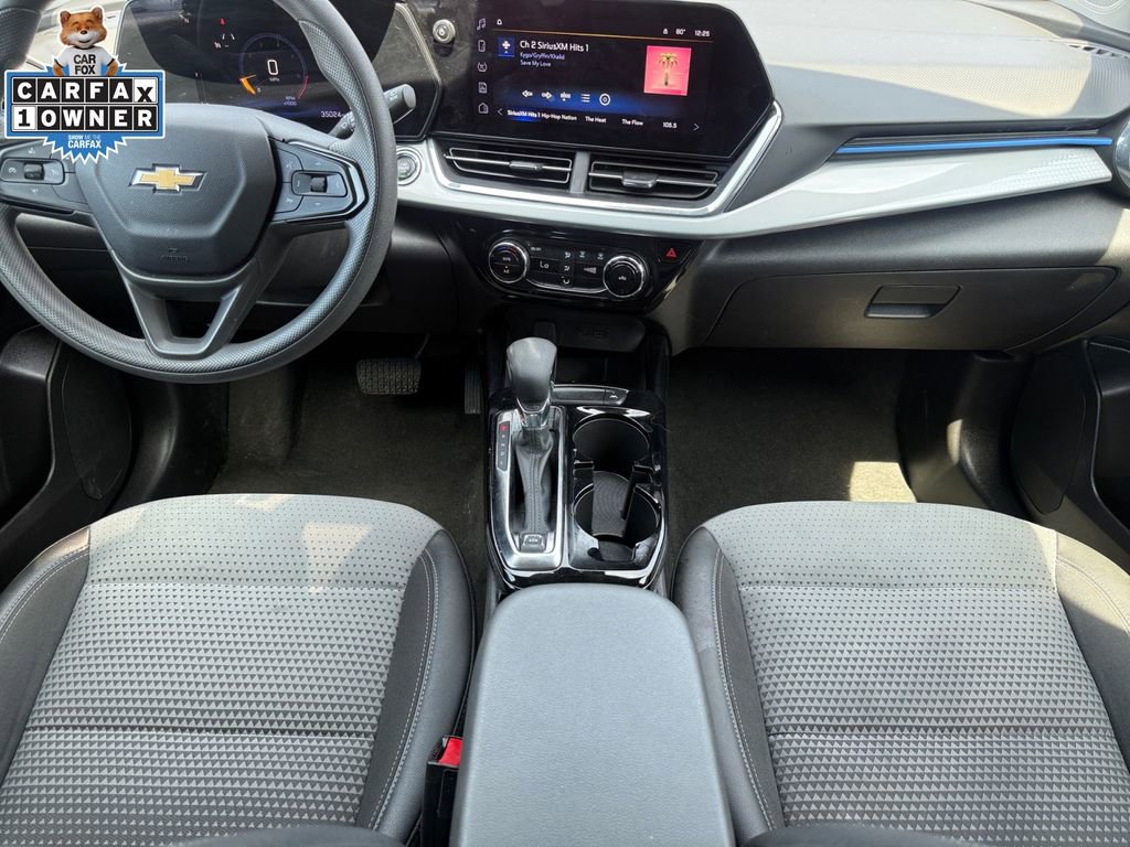 Used 2025 Chevrolet Trax LT FWD image 10