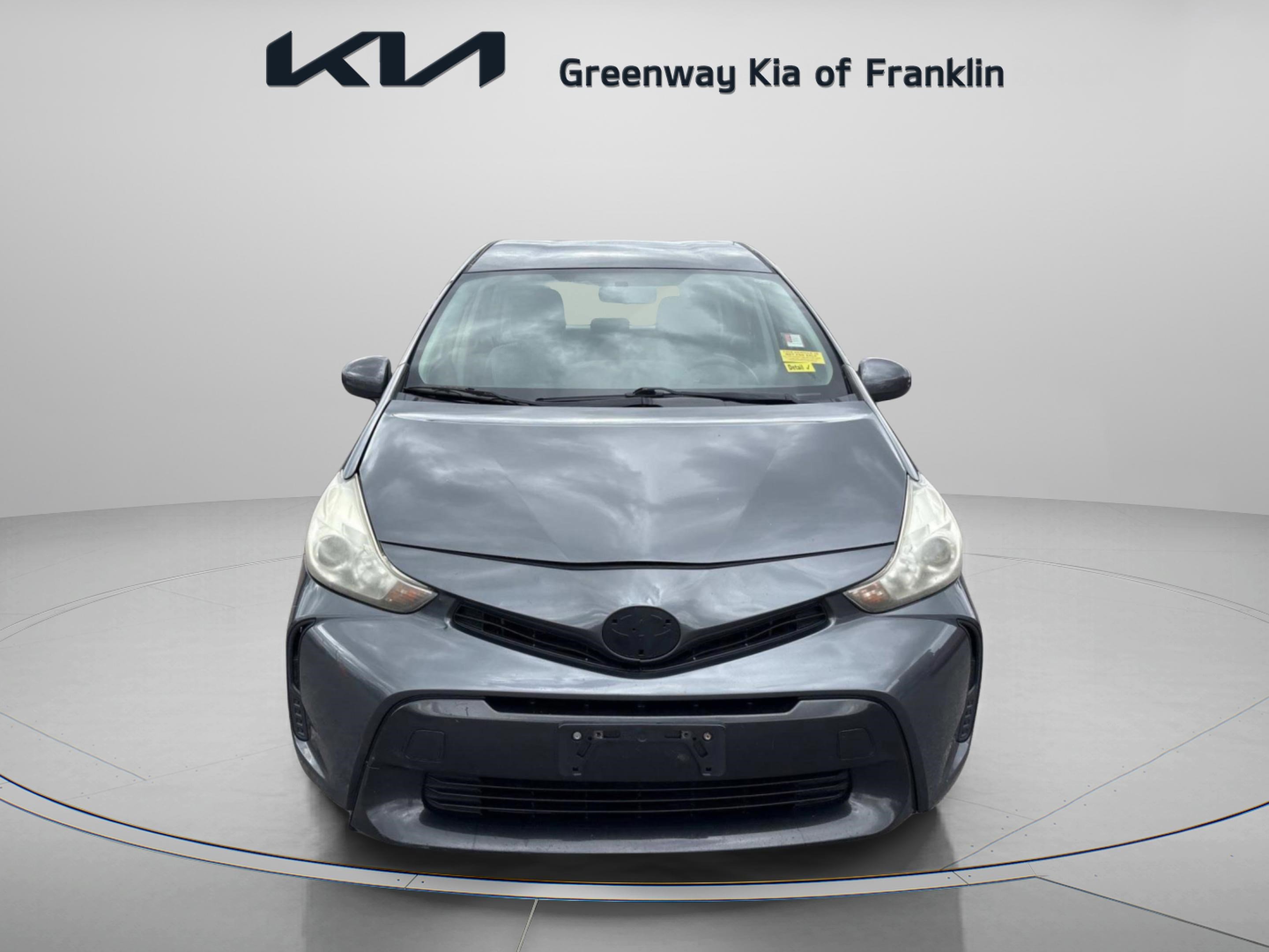 Used 2016 Toyota Prius V Two image 2