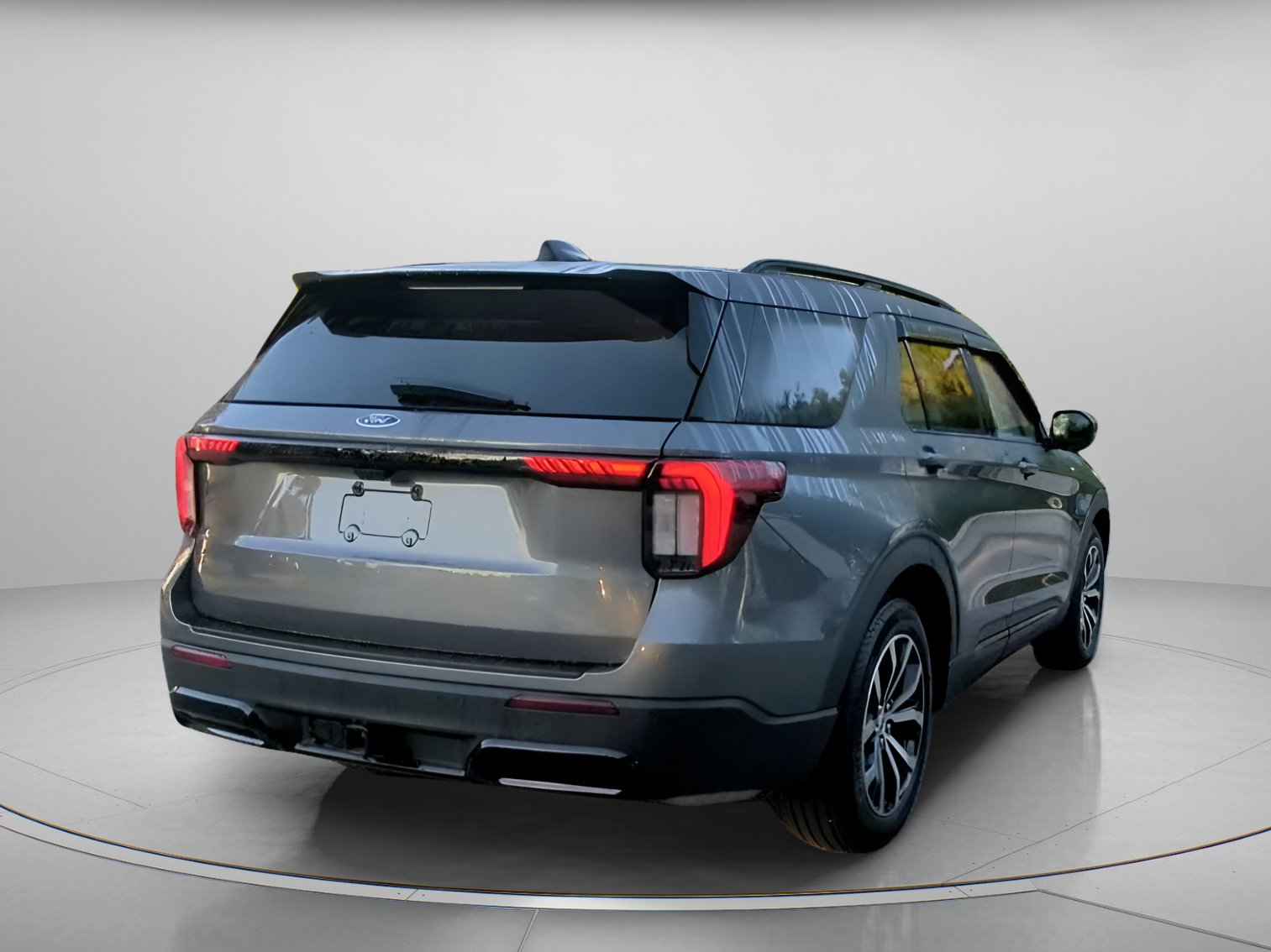 Certified 2026 Ford Explorer ST-Line w/ ST-Line Street Pack RWD image 26