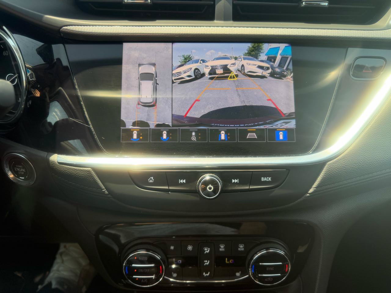 Used 2021 Buick Encore GX Select w/ Advanced Technology Package AWD/4WD image 19