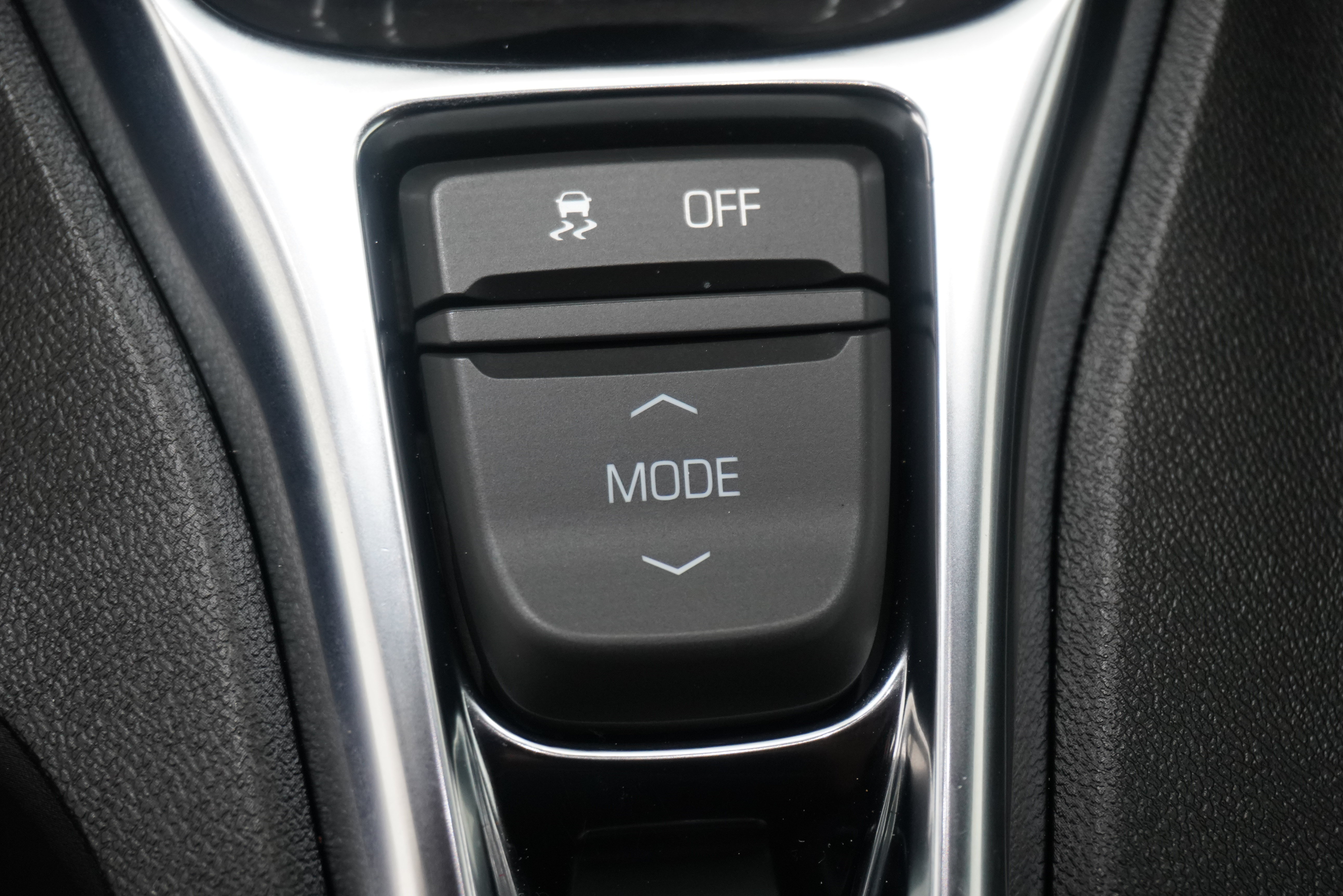 Used 2022 Chevrolet Camaro SS RWD image 24