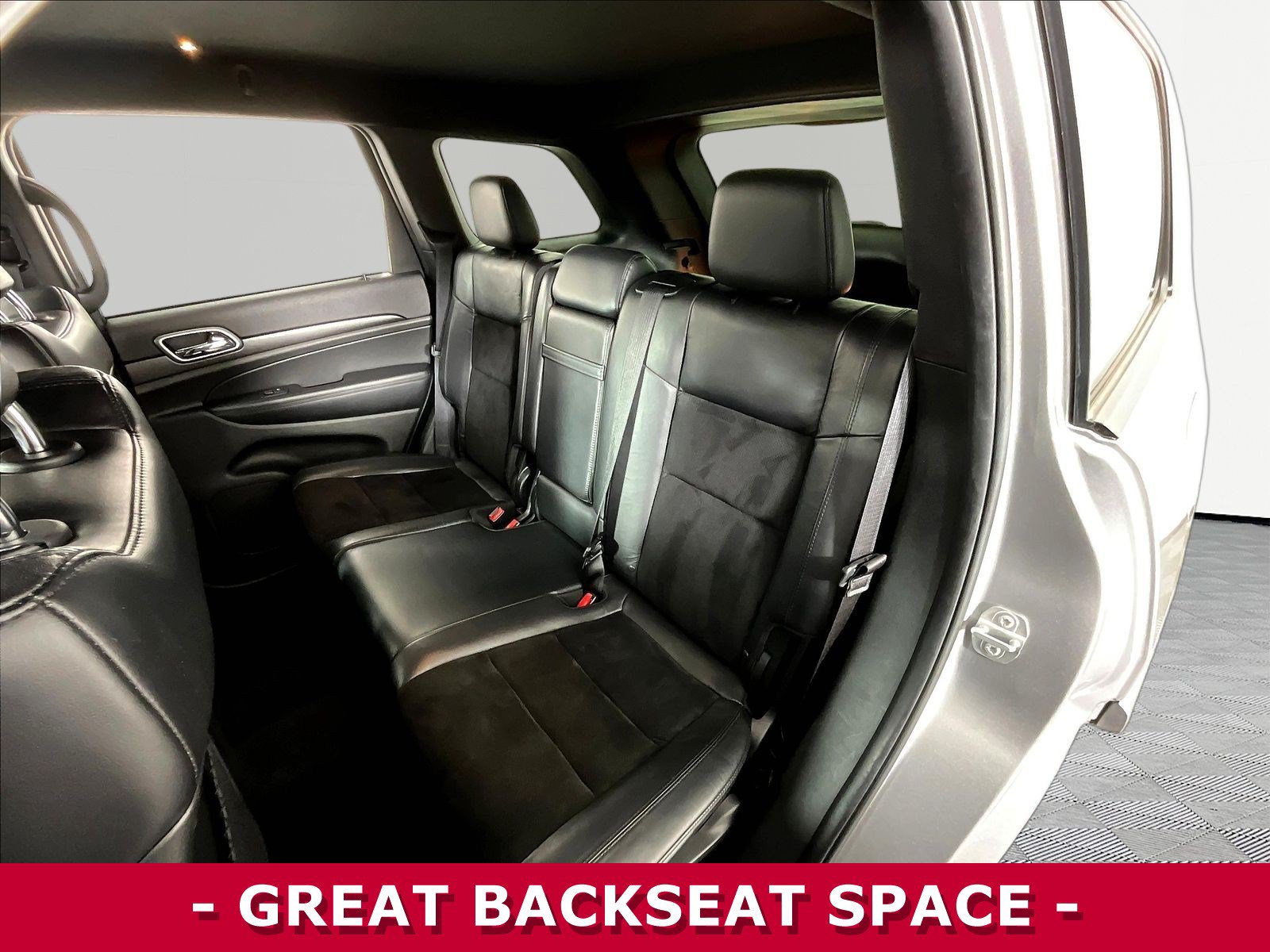 Used 2018 Jeep Grand Cherokee Altitude AWD/4WD image 22