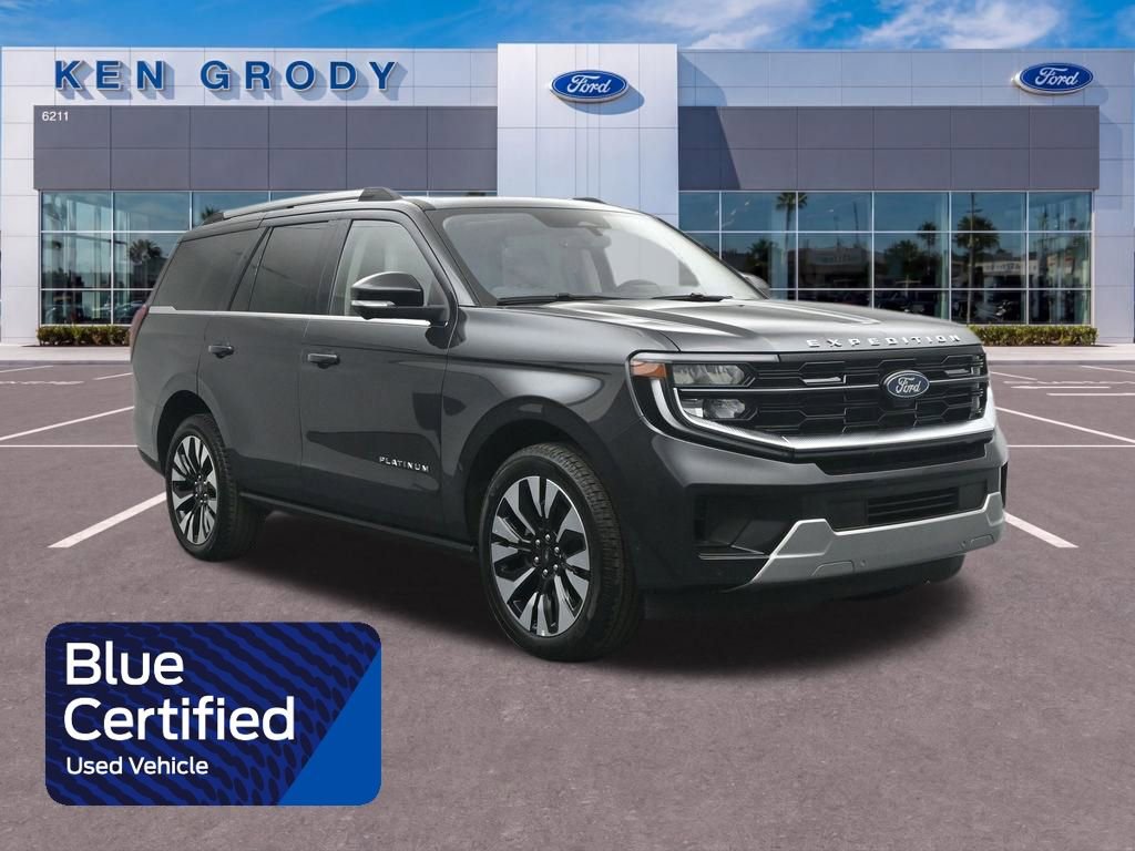 Used 2025 Ford Expedition Platinum w/ Driver's Package AWD/4WD image 1