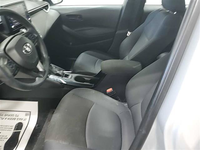 Used 2022 Toyota Corolla LE FWD image 5