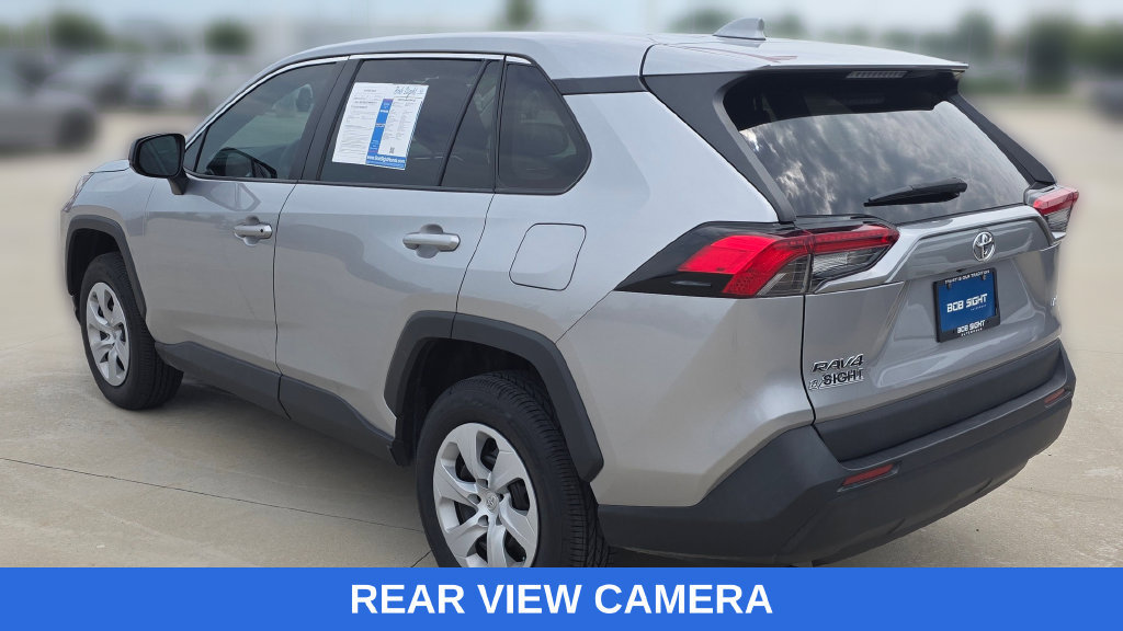 Used 2023 Toyota RAV4 LE FWD image 3