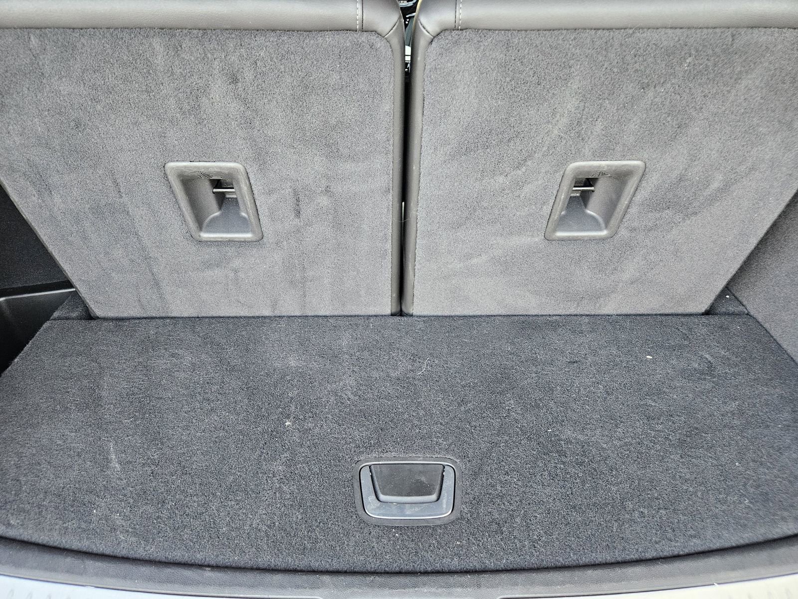 Certified 2025 Cadillac XT6 Premium Luxury image 35