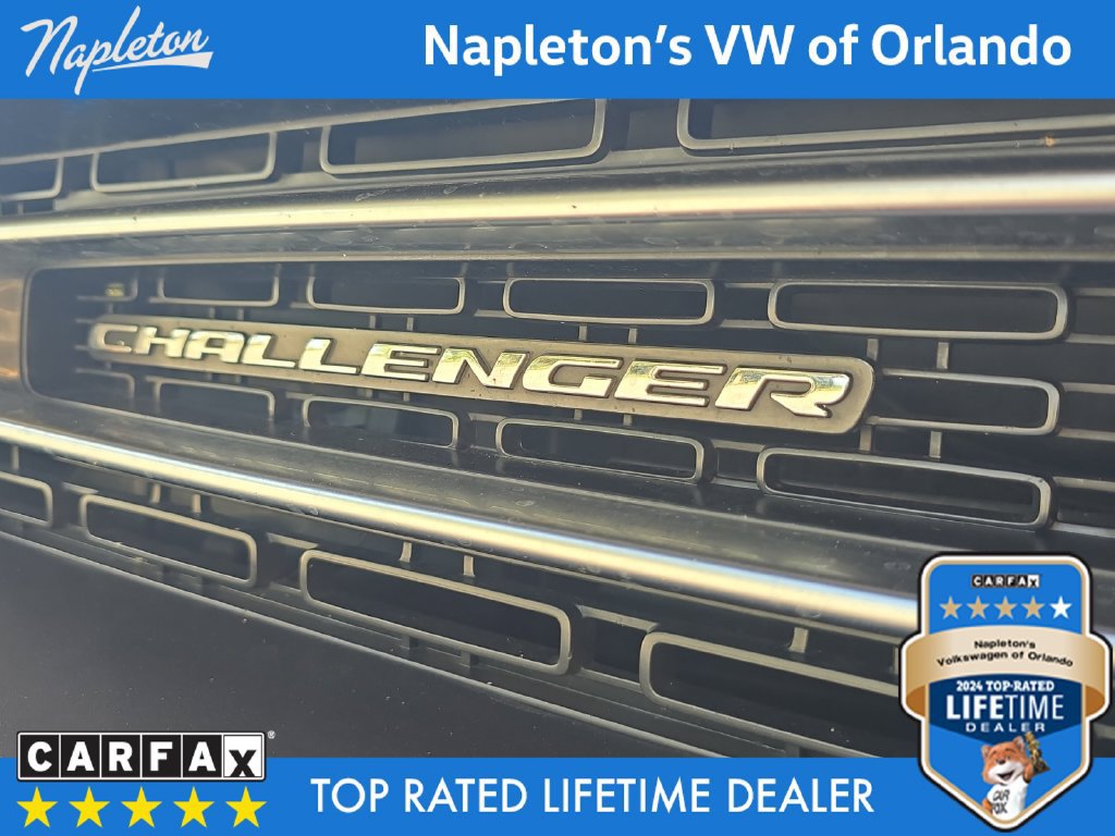 Used 2022 Dodge Challenger SXT RWD image 29