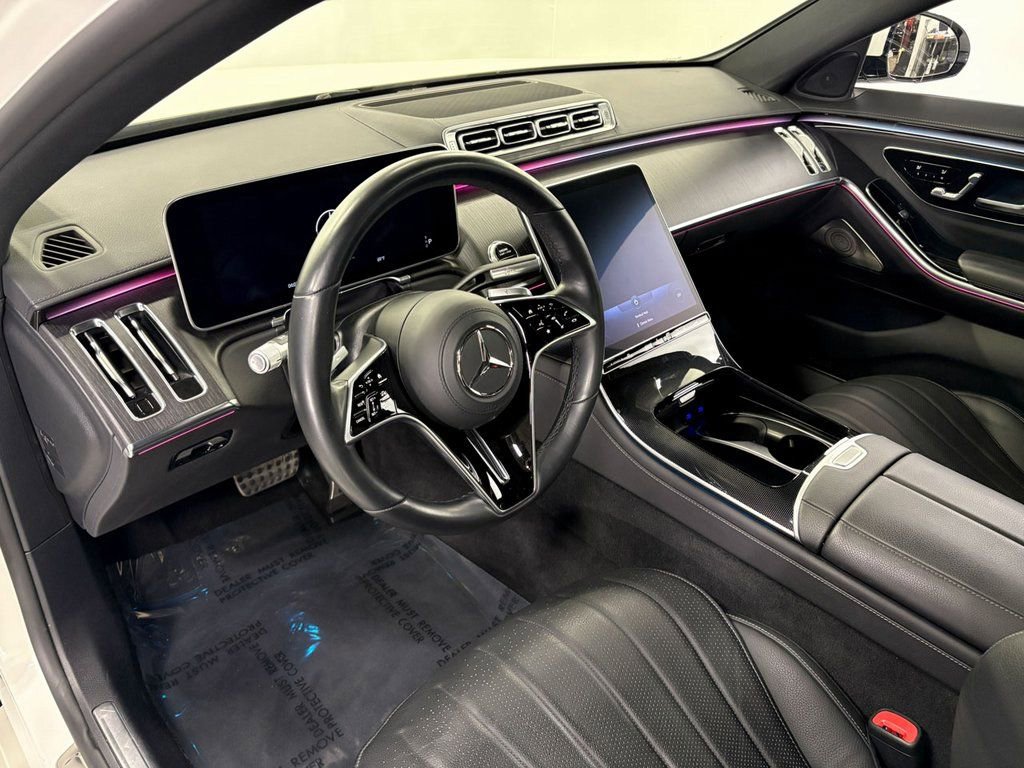 Used 2023 Mercedes-Benz S 500 4MATIC w/ AMG Line image 9