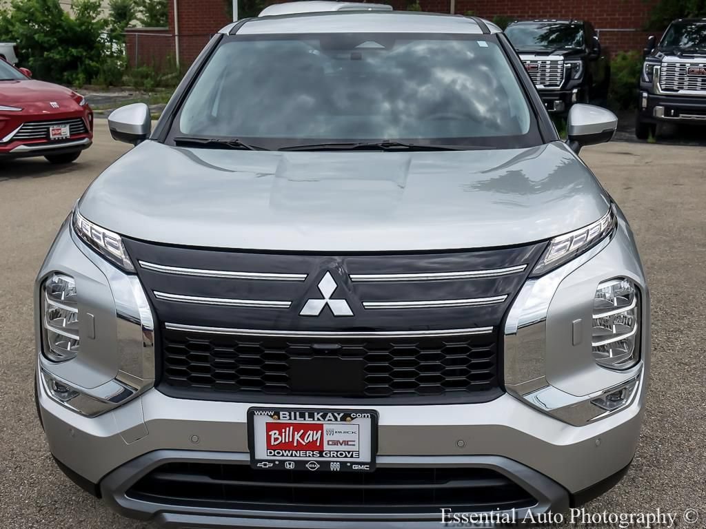 Used 2025 Mitsubishi Outlander SE AWD/4WD image 6