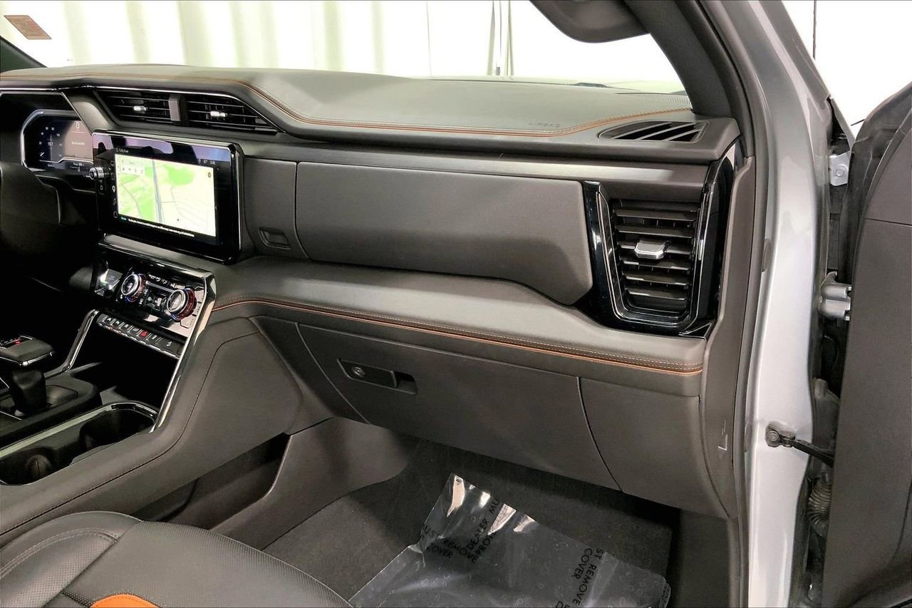 Used 2024 GMC Sierra 1500 AT4 w/ Technology Package image 16