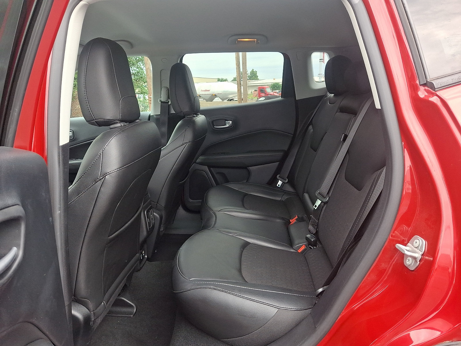 Used 2021 Jeep Compass Latitude AWD/4WD image 10