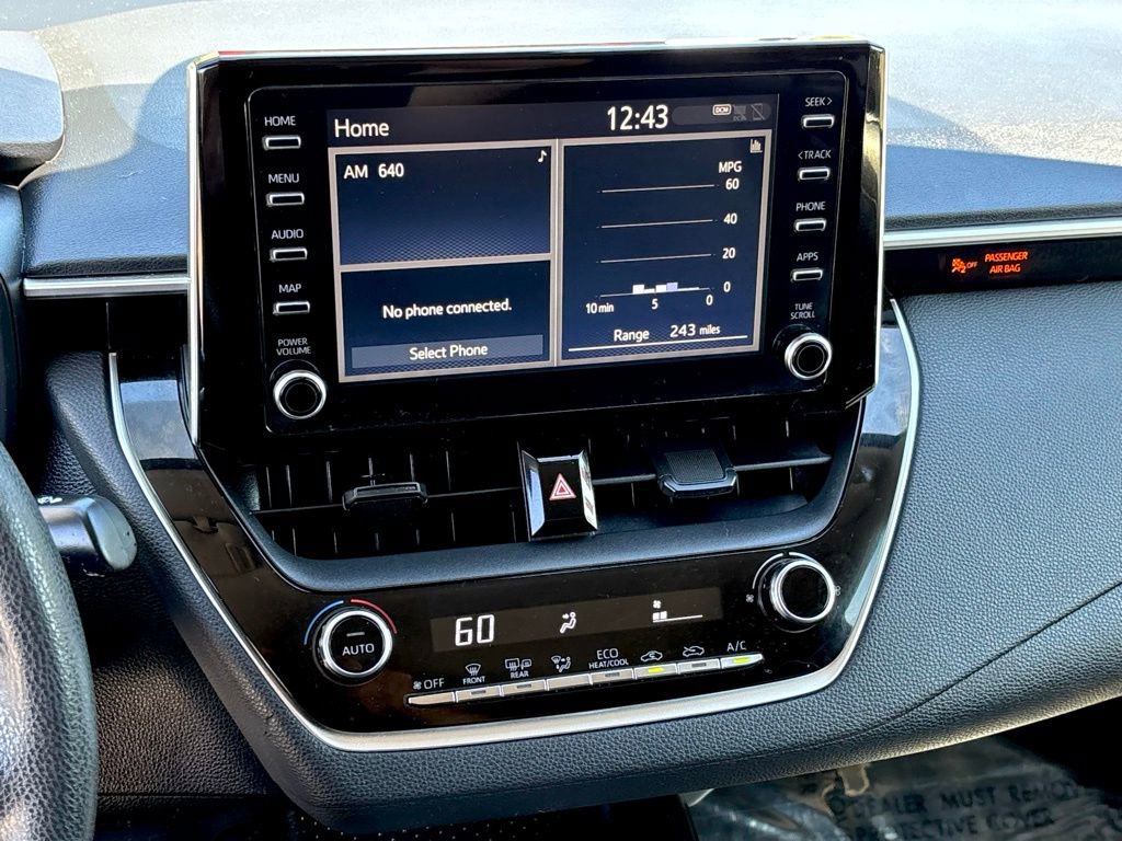 Used 2020 Toyota Corolla LE image 21